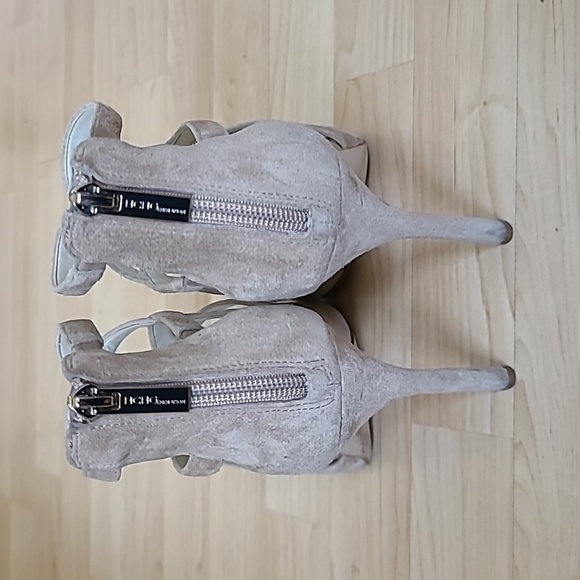 BCBGeneration Stiletto Heels Torpico Size 8.5 Nude Beige Close Toe Straps - Picture 5 of 11